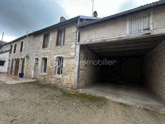 Ensemble immobiliers de 2 maisons - photo 12