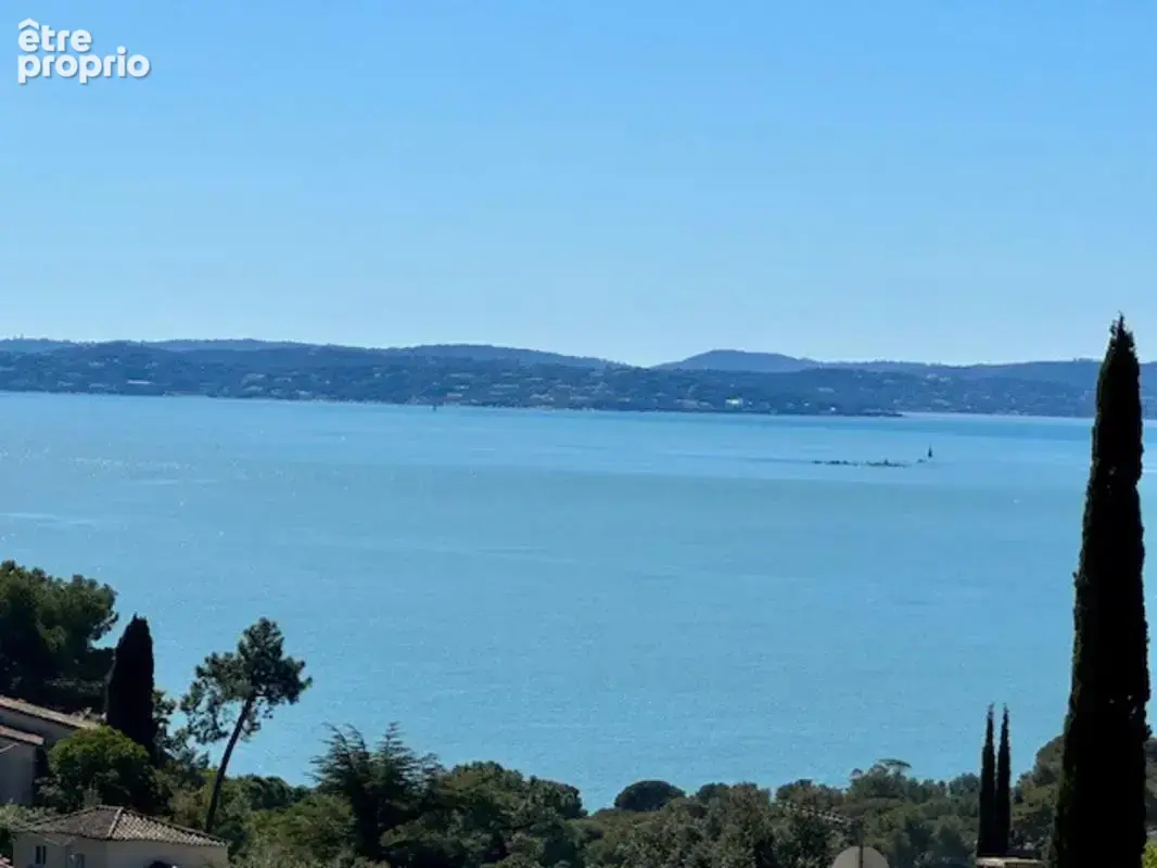 Photo Maison à Roquebrune-Sur-Argens au prix de 1 250 000€