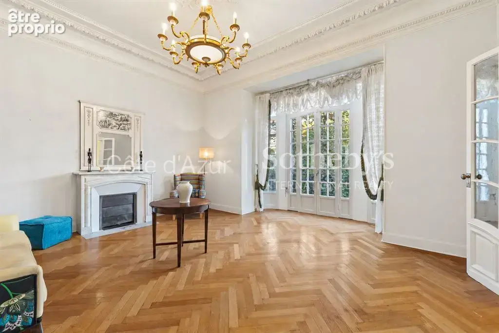 Nice Carré d’Or, appartement bourgeois de 120 m² rénové dans un immeuble Belle Époque - photo 13