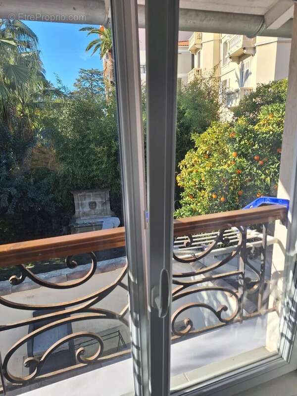 Cannes bas st nicolas - studio meublé avec mezzanine - au calme - photo 7