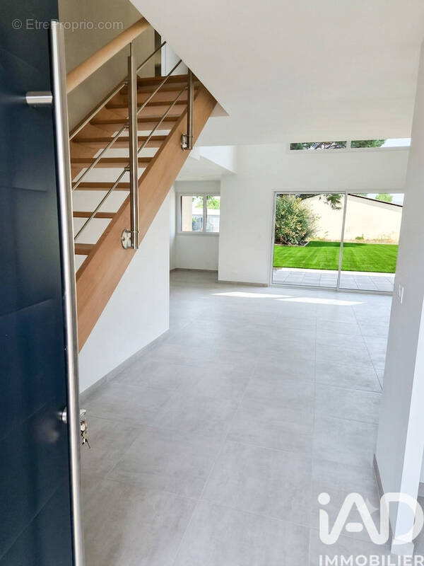 Photo 1 - Maison à ECOUFLANT