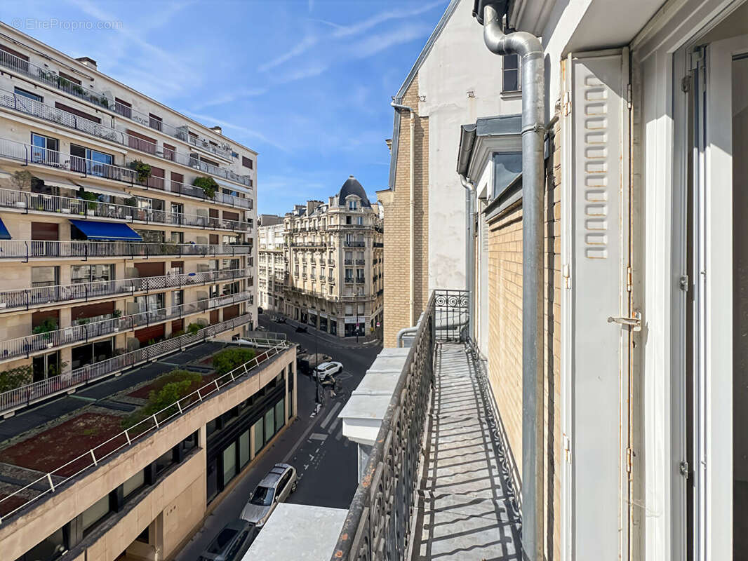 Appartement Paris 3 pièce(s) 69 m2 - photo 17