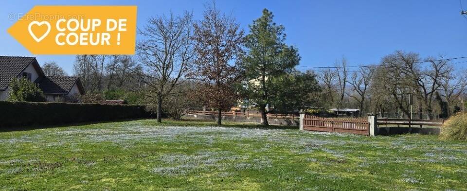 Terrain à HAUTEVILLE-SUR-FIER