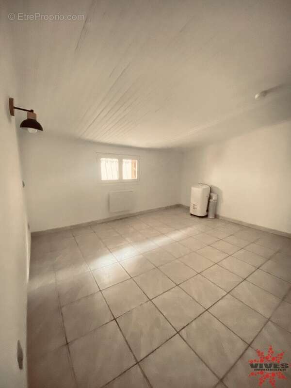 Maison à NISSAN-LEZ-ENSERUNE