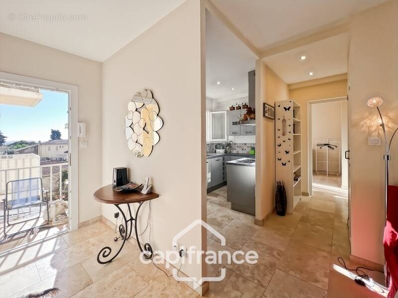 Appartement à HYERES