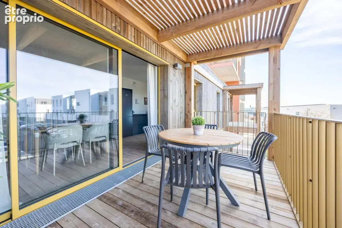 T4 terrasse et parking - photo 2