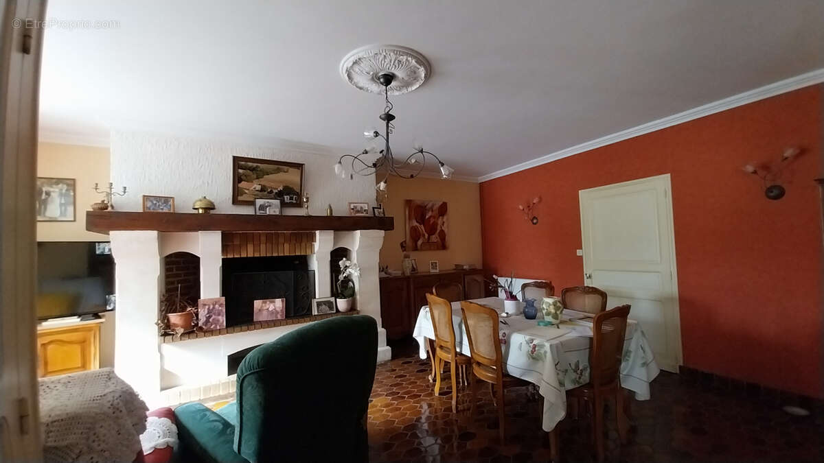 Maison à TOCANE-SAINT-APRE