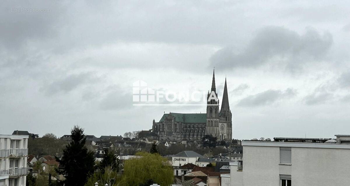 Appartement à MAINVILLIERS