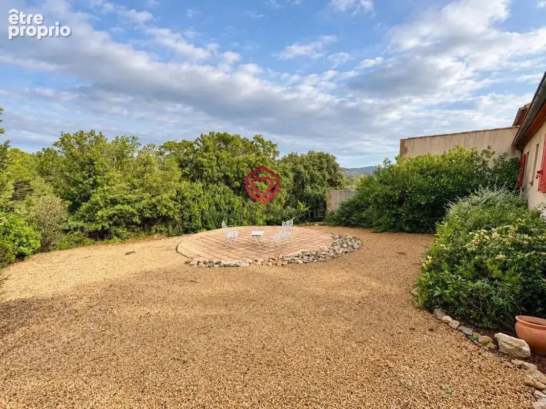 Villa de plain-pied,  piscine chauffée et jardin intimiste - photo 2