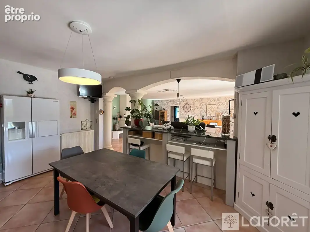Maison familiale de plain-pied ,152 m² , 4 chambres + bureau, Pérignac - photo 4