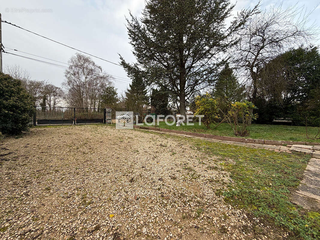 Maison à LOISY-SUR-MARNE