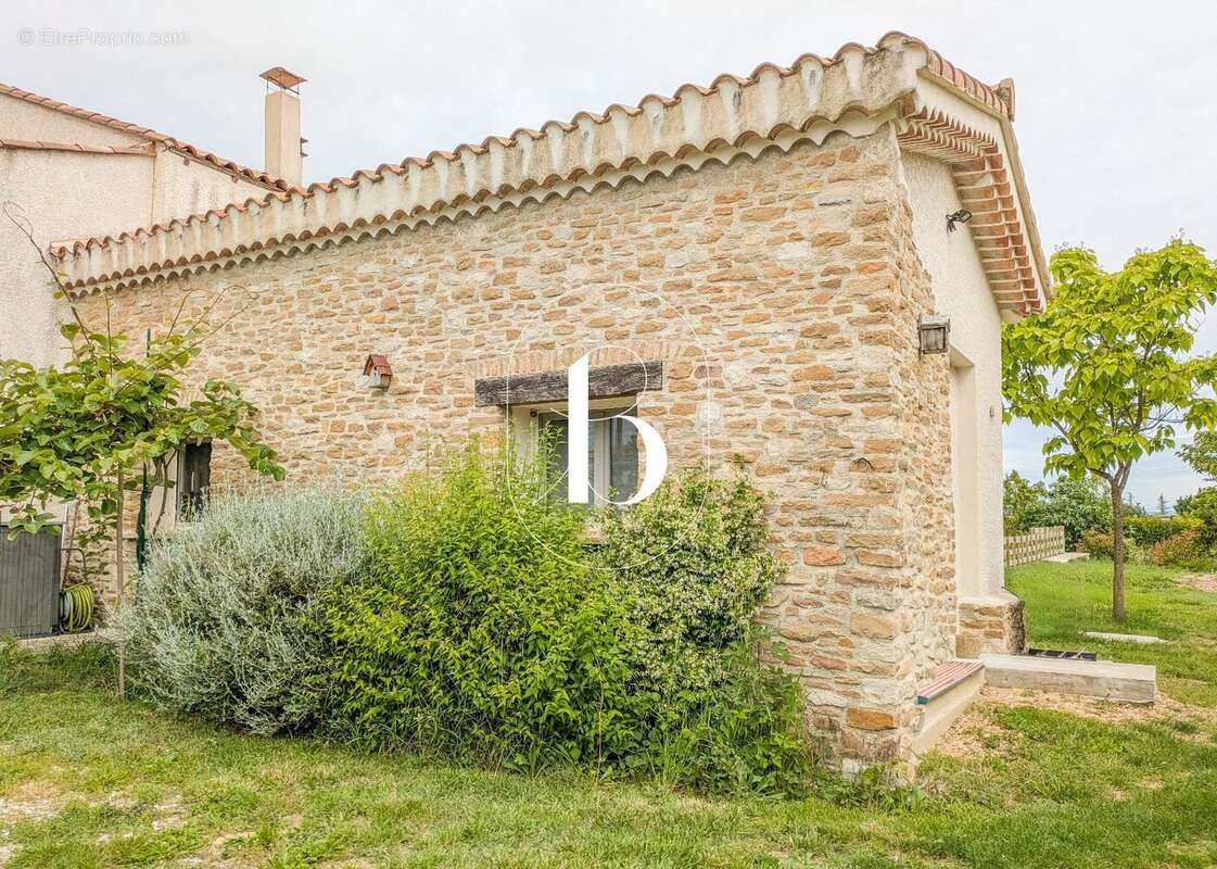 Une maison de plain pied dans un écrin de verdure ... - photo 27