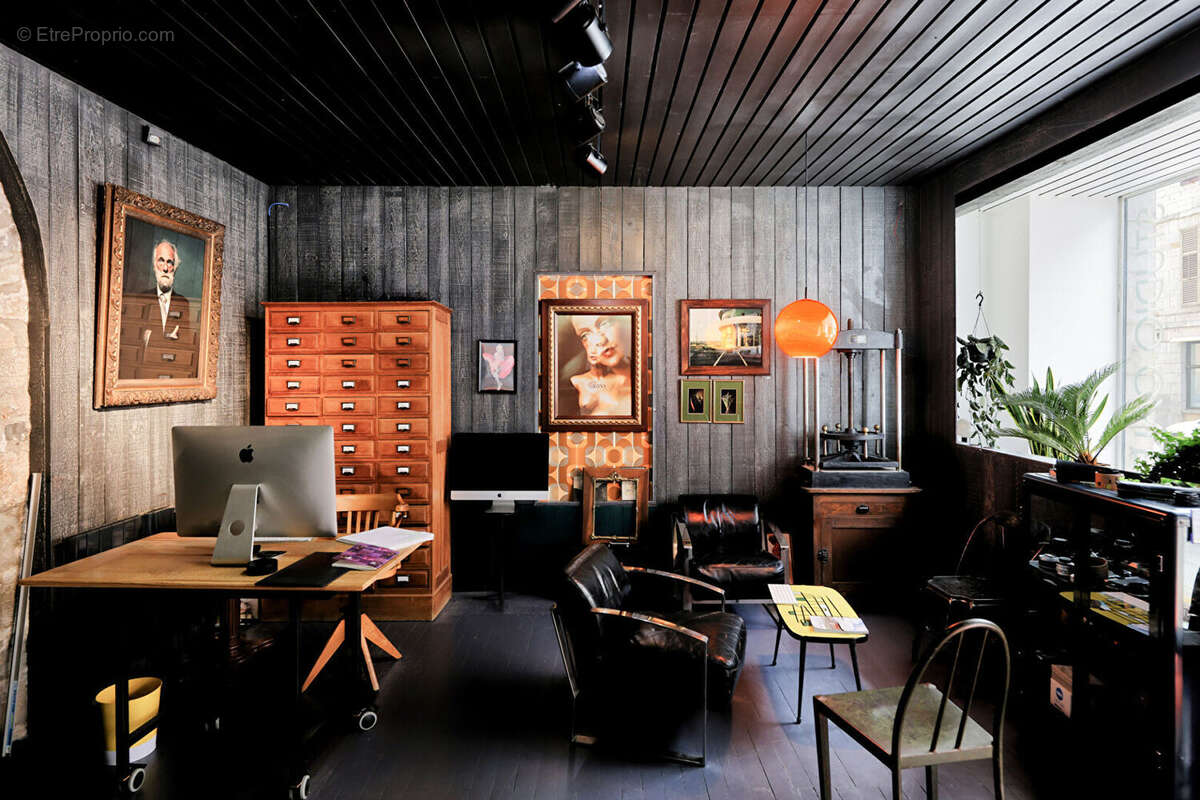 Commerce à SALINS-LES-BAINS