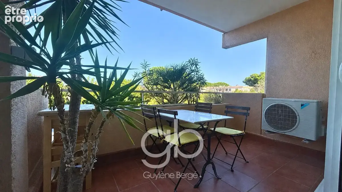 Appartement T3 63,10 m2 à vendre à Montpellier Estanove avec deux loggias et grand garage - photo 4