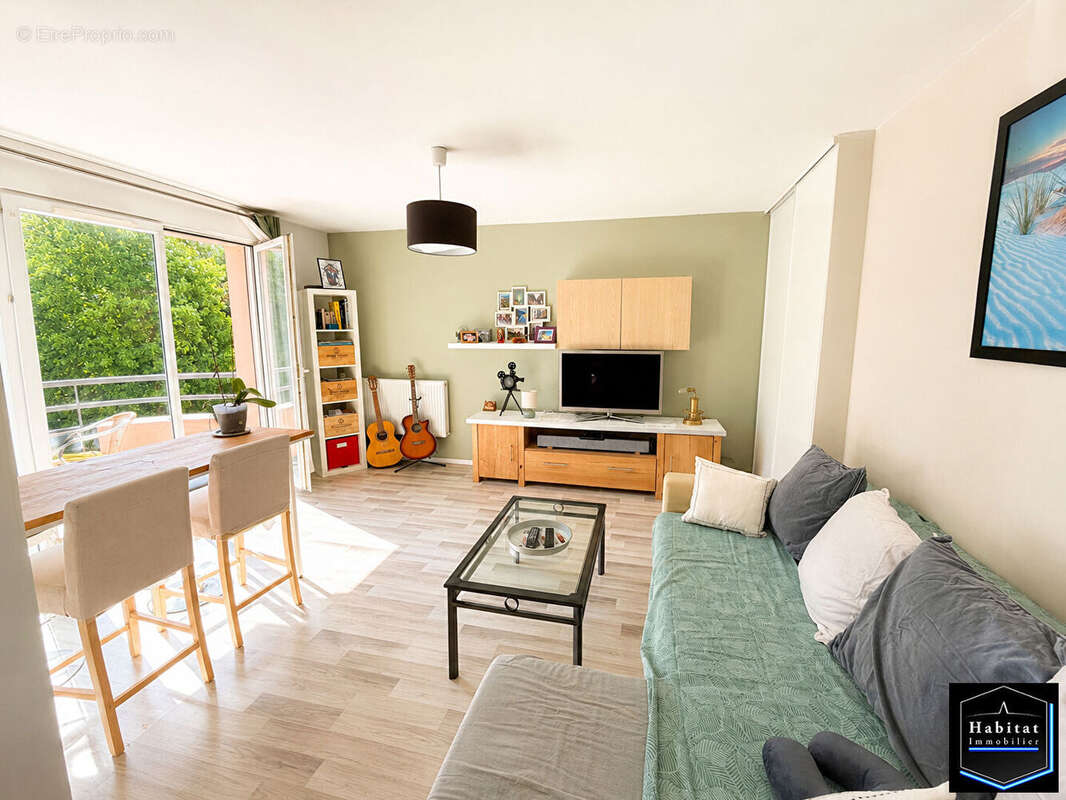 Appartement Torcy 2 pièce(s) 43.30 m2 Balcon Box - photo 2