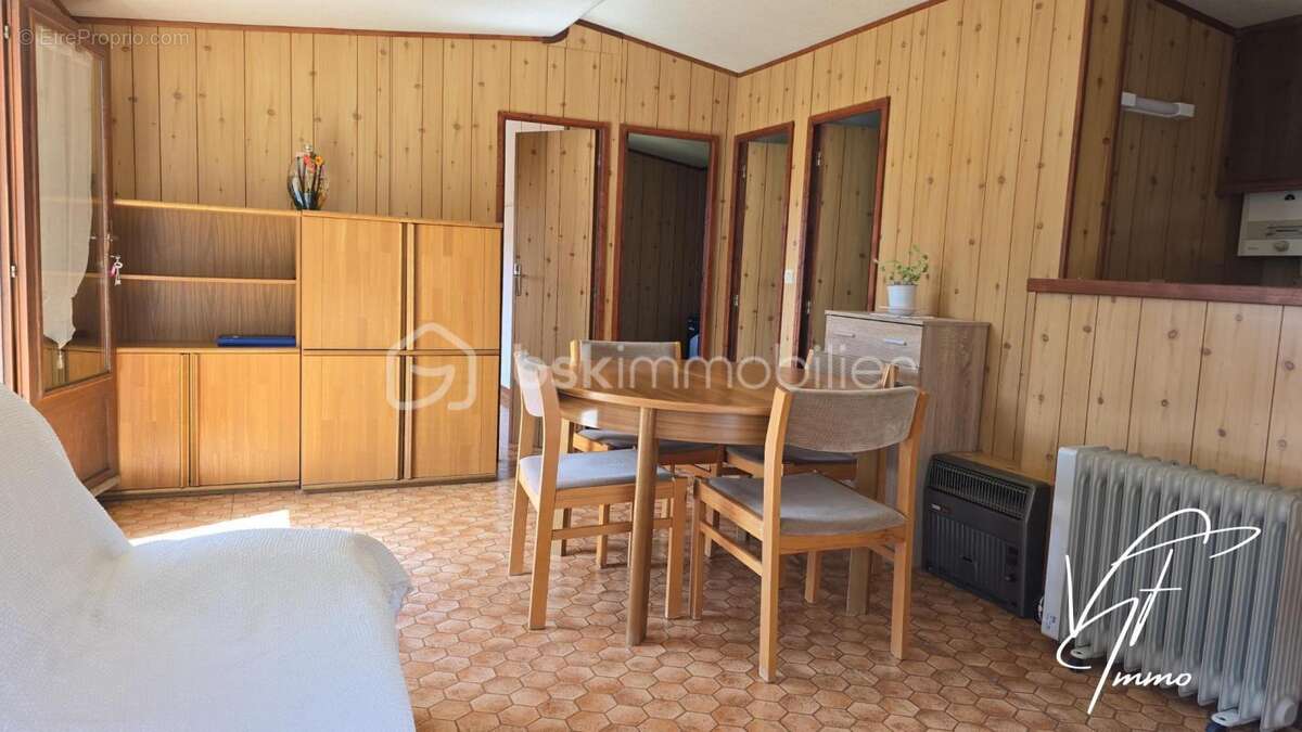 Maison à LE CASTELLET