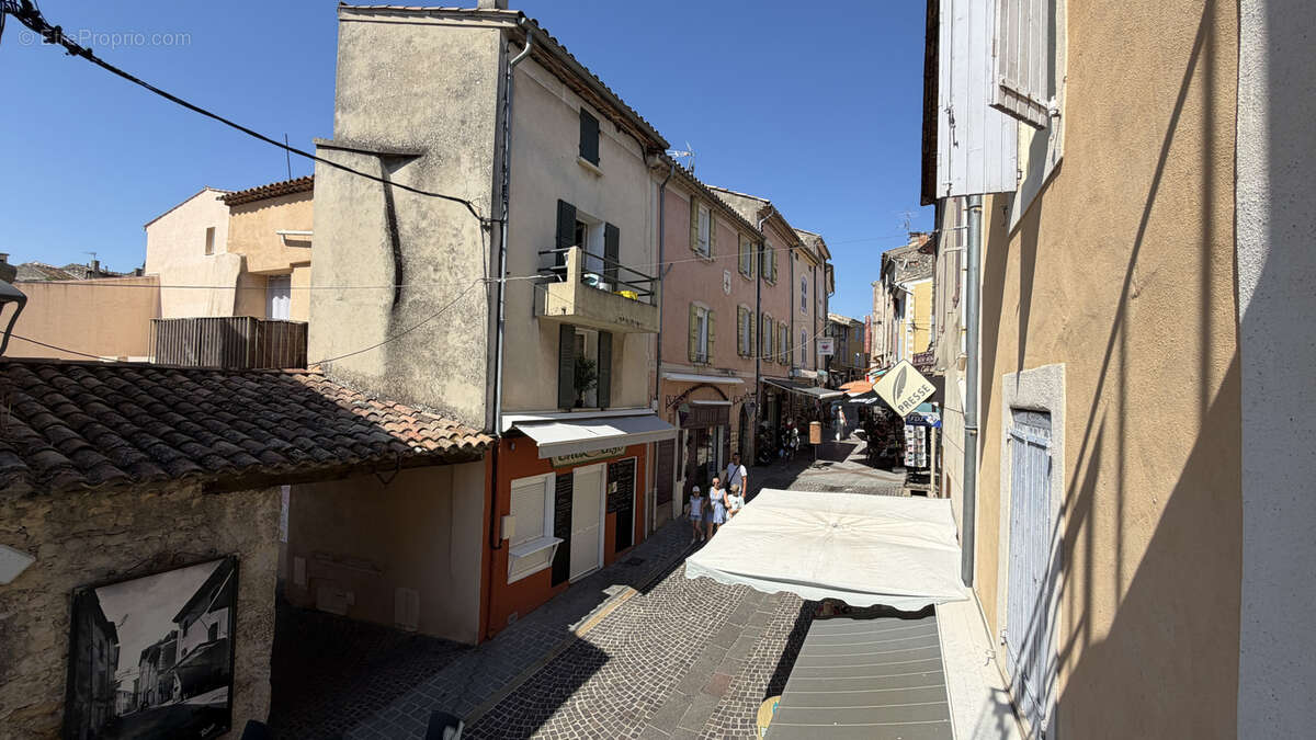 Commerce à GREOUX-LES-BAINS