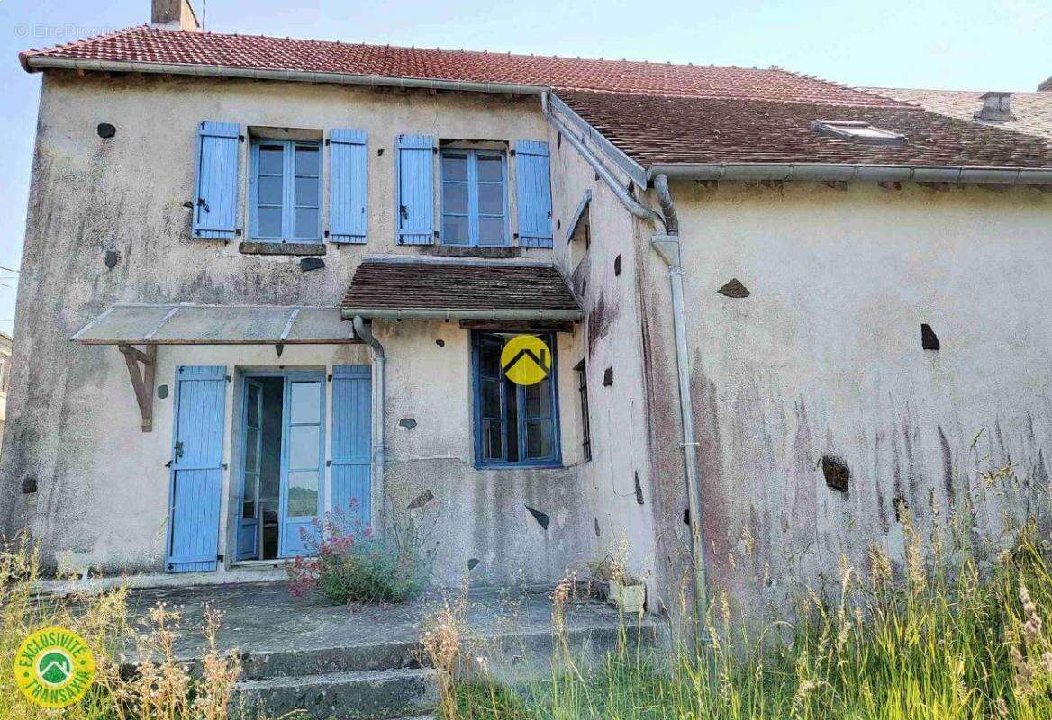 Maison à DUN-LE-PALESTEL