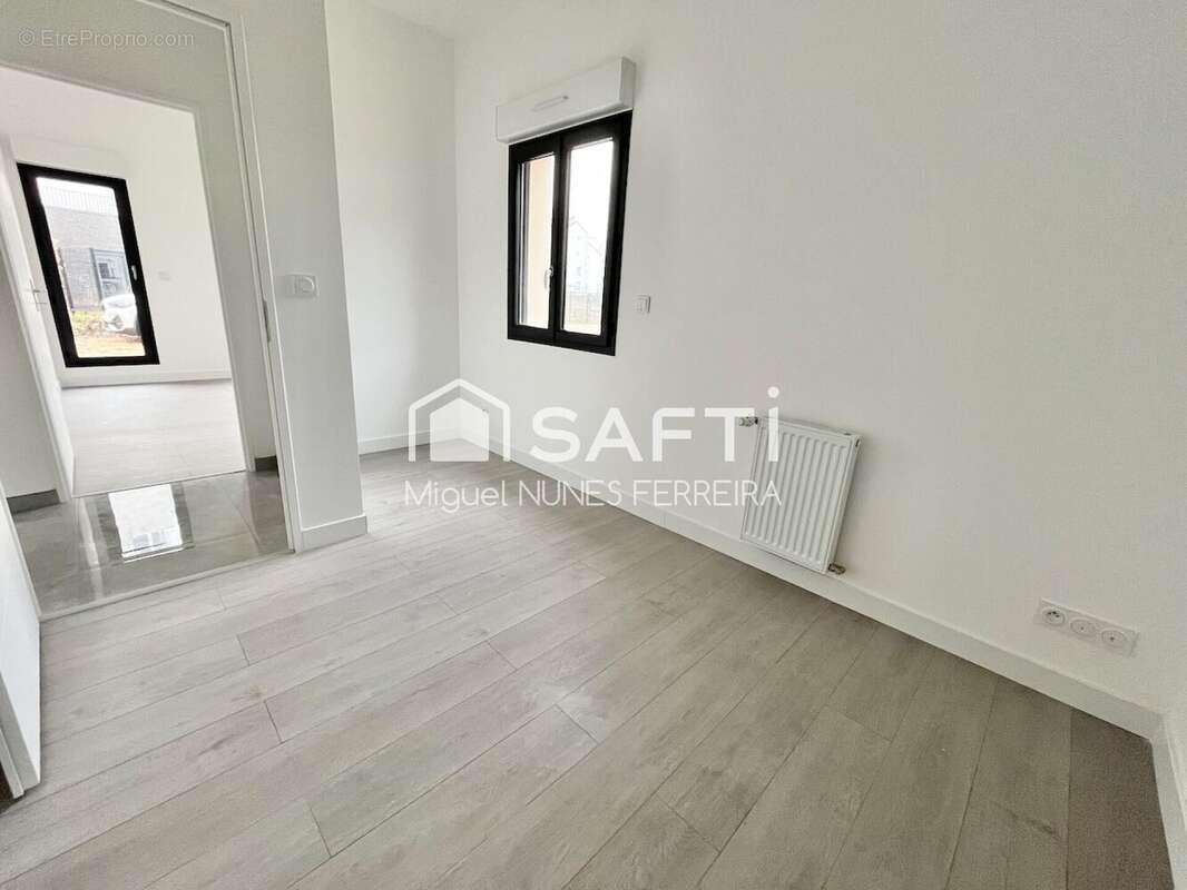Maison 83 m² à Oissel  - photo 5