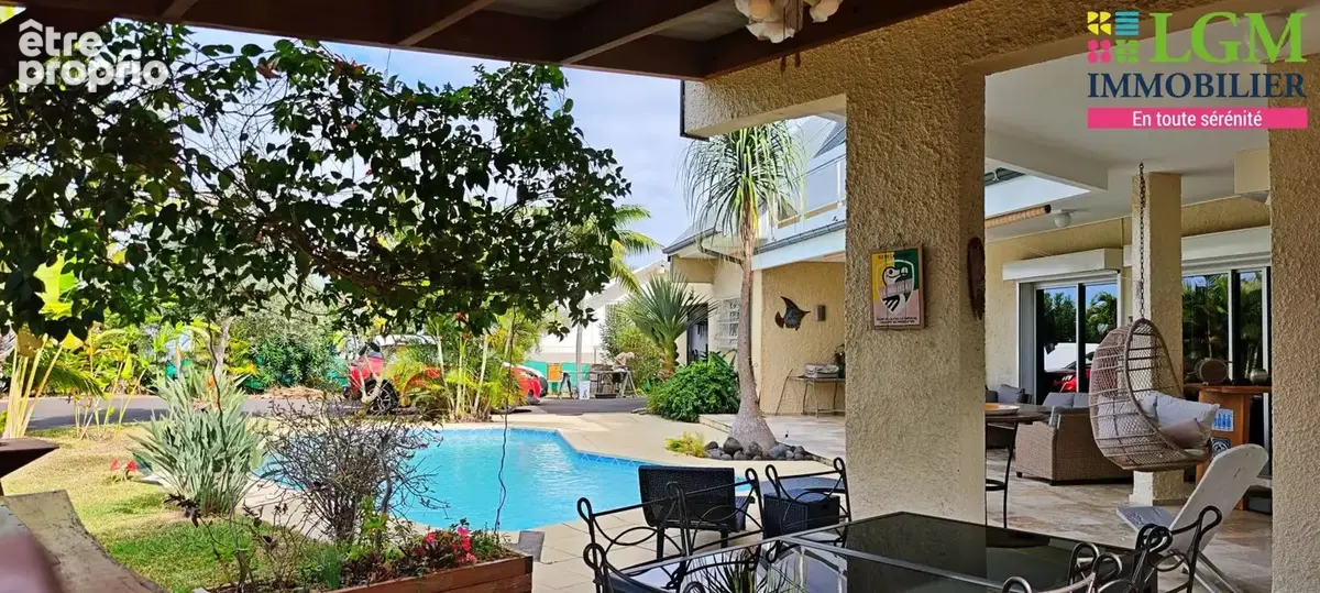 Grande villa avec piscine sur magnifique terrain paysager à l'entrée de St-Gilles les hauts - photo 20