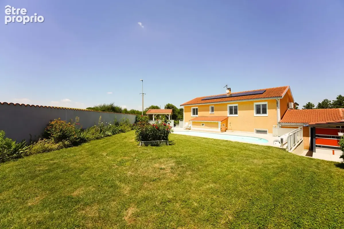 Maison 7 pièces 134 m² à vendre à Longes (69420) - photo 2