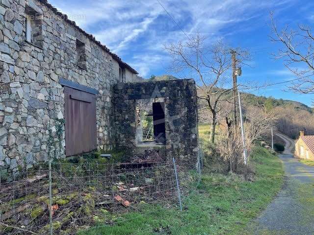 Maison à SAINT-ETIENNE-D&#039;ALBAGNAN