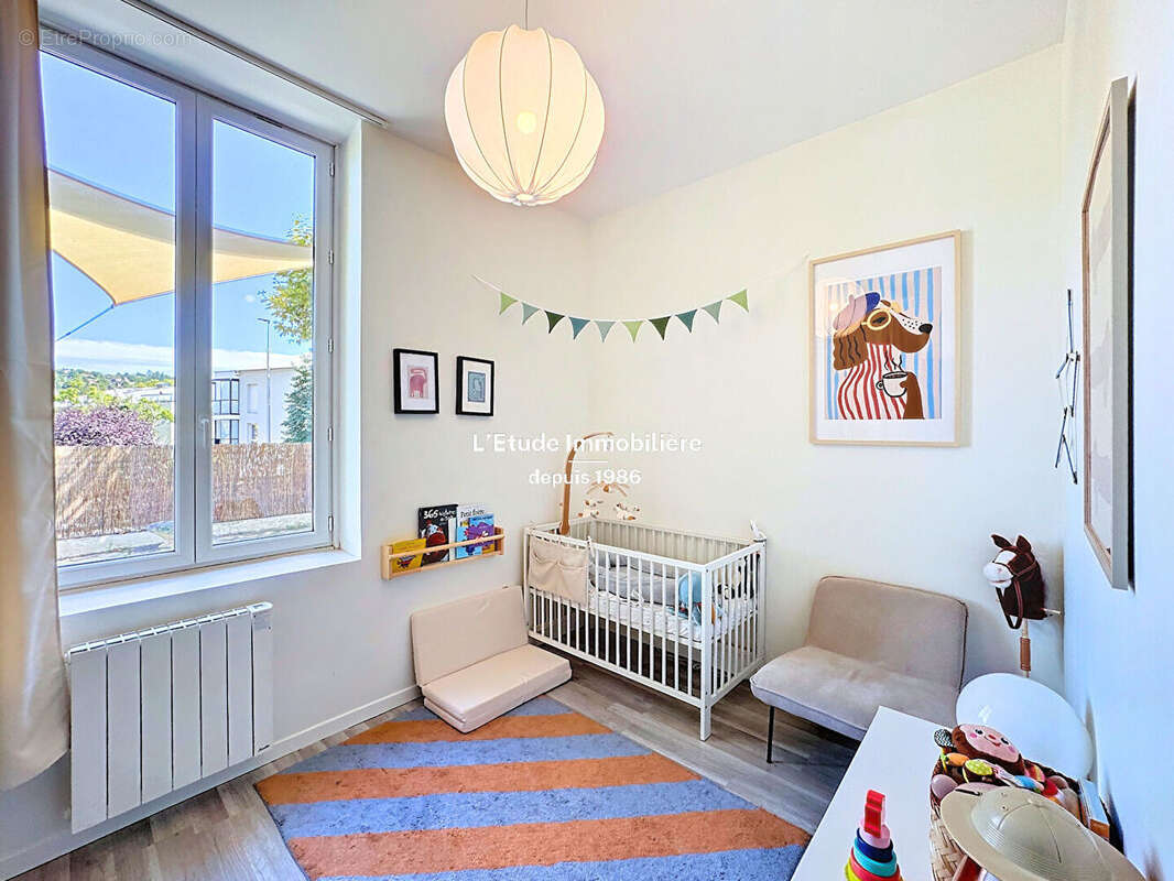 Appartement à NEUVILLE-SUR-SAONE