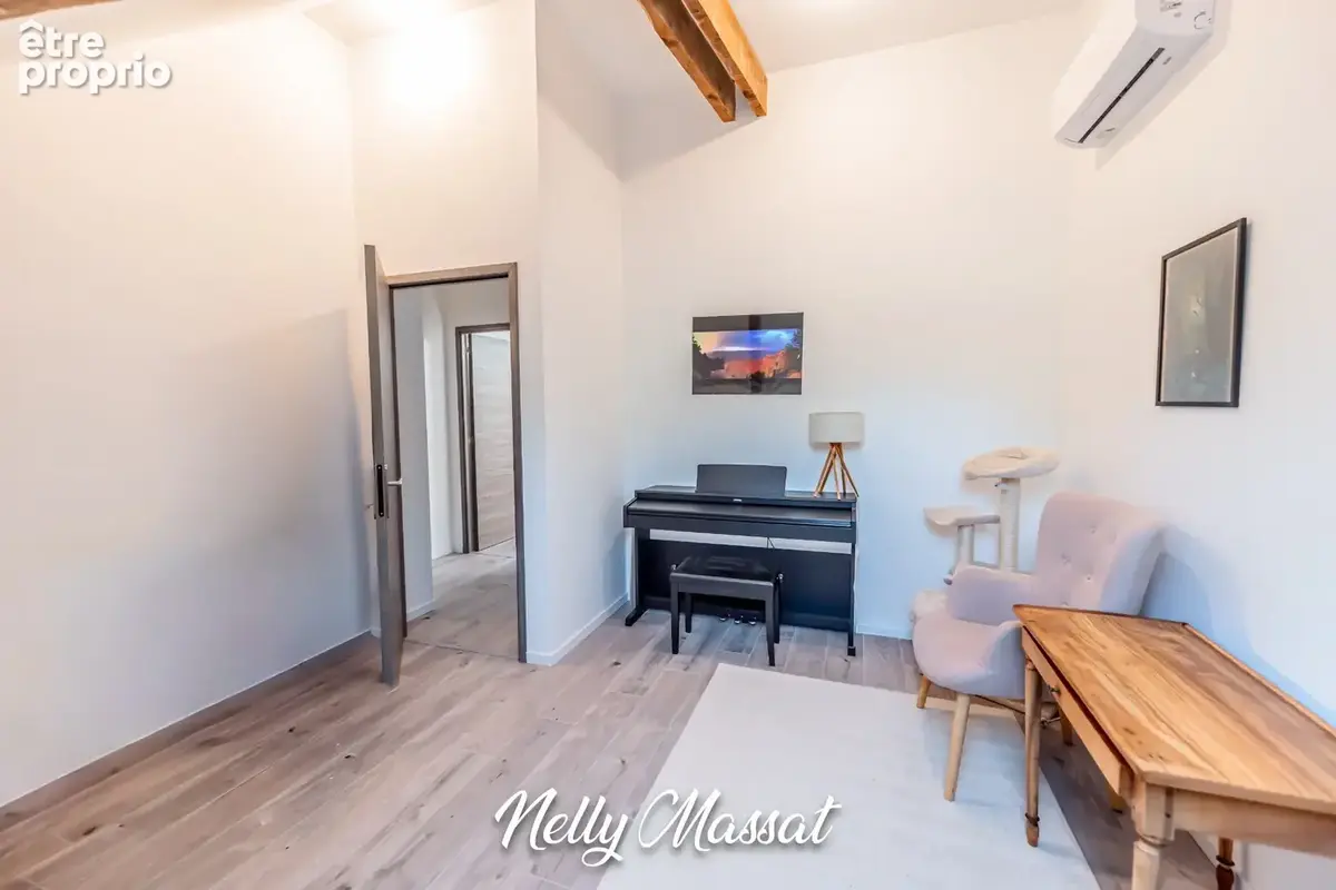 Appartement à vendre 4 pièces LA MOTTE SERVOLEX (73) - Triplex récent avec jardin et stationnement - photo 9