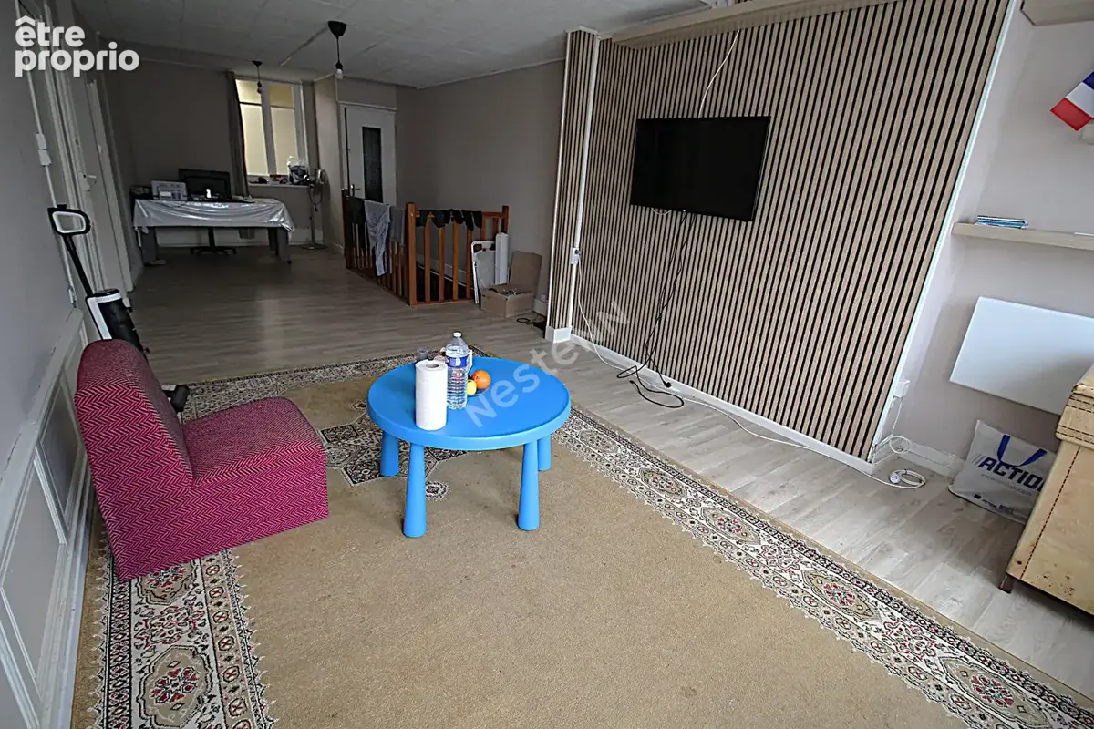 MONTCORNET : Local commercial (supérette) + Appartement - photo 5