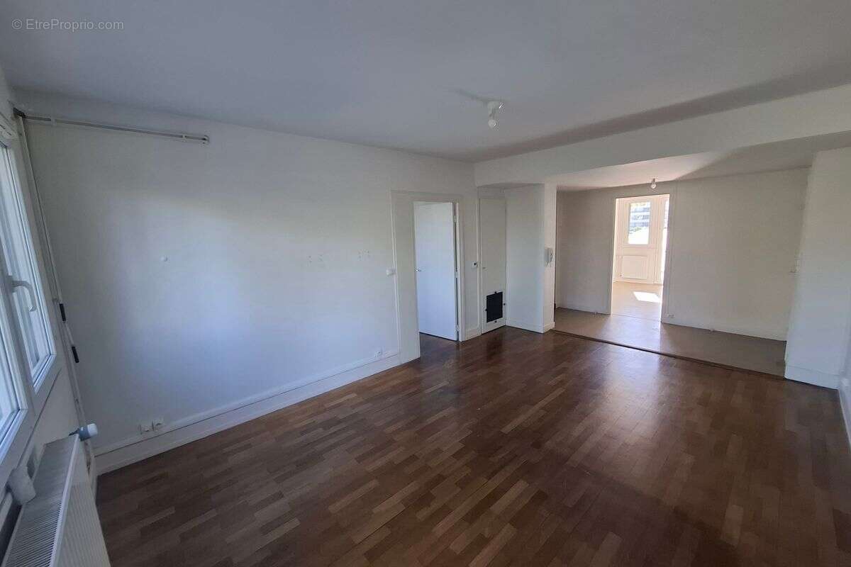Appartement à LYON-9E
