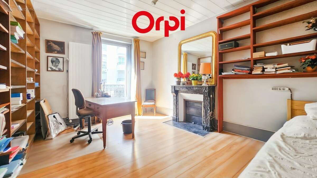 Ablon-sur-Seine (94480) - Maison meulière de charme 144 m² - 5 chambres, jardin et box - photo 6