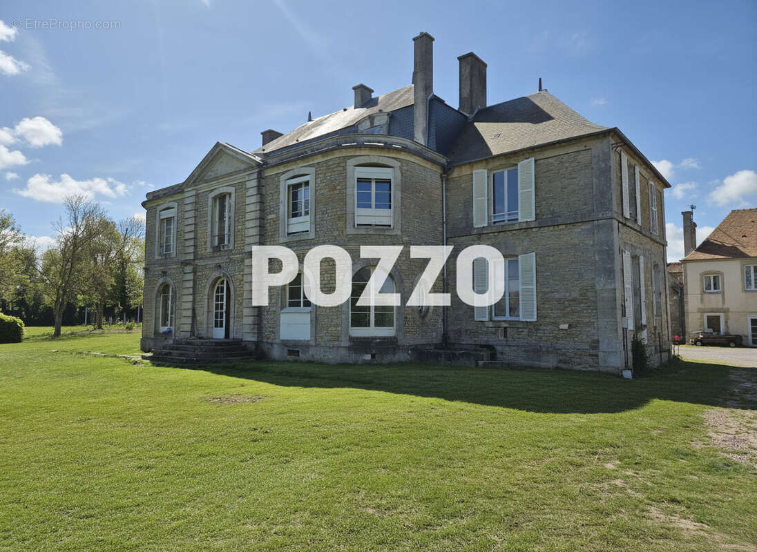 A Vendre  Appartement 1 pièce  à Bernières sur Mer (14990) - photo 4