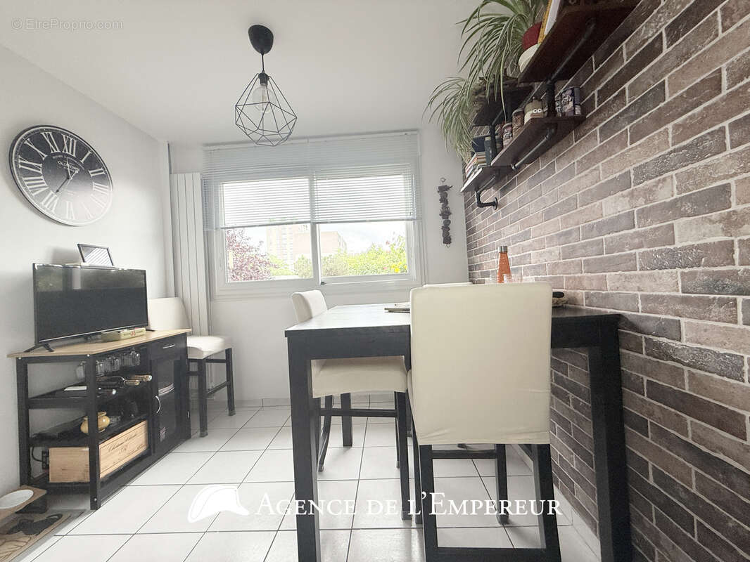 Appartement à RUEIL-MALMAISON