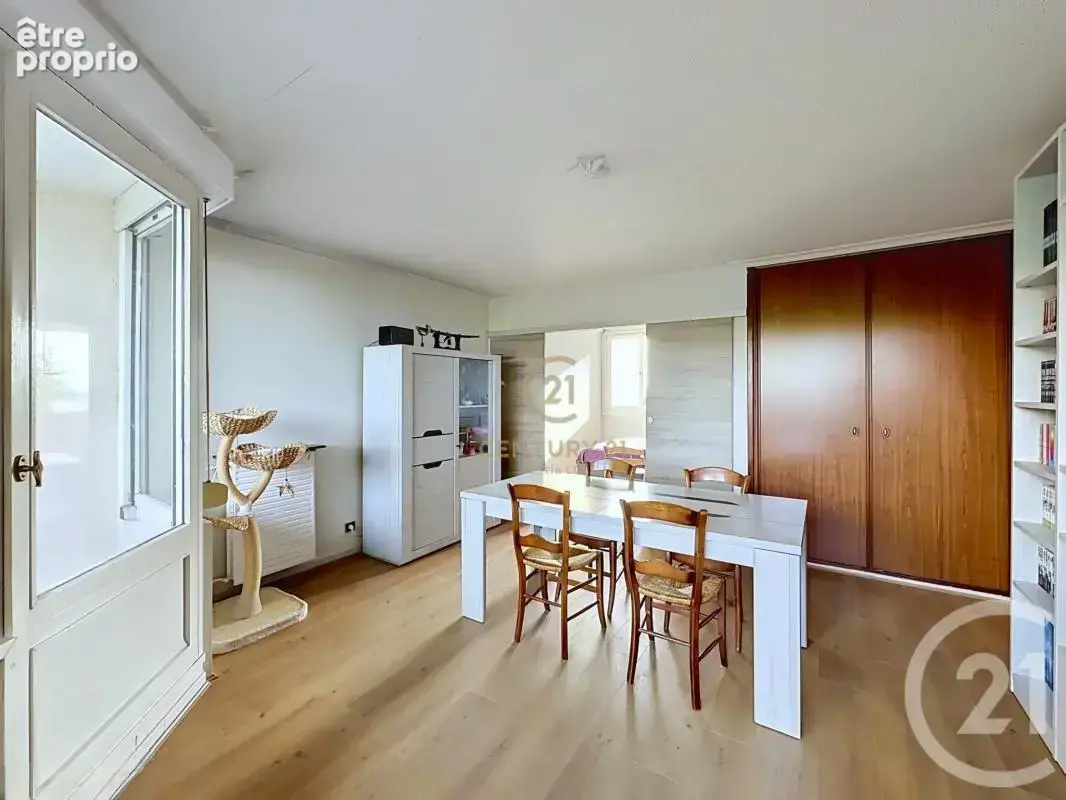 Appartement 62 m² à Vaulx-En-Velin  - photo 5