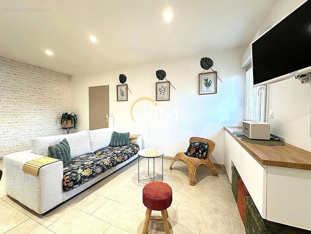 Maison à MONTLOUIS-SUR-LOIRE