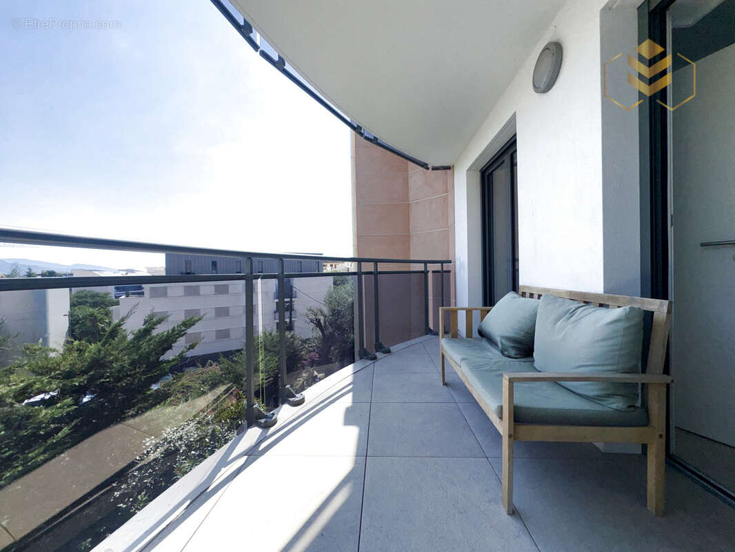 Roquebrune-cap-martin : appartement  avec terrasse et parking - photo 4