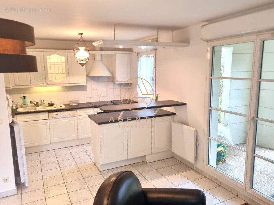 Appartement à LE PLESSIS-TREVISE