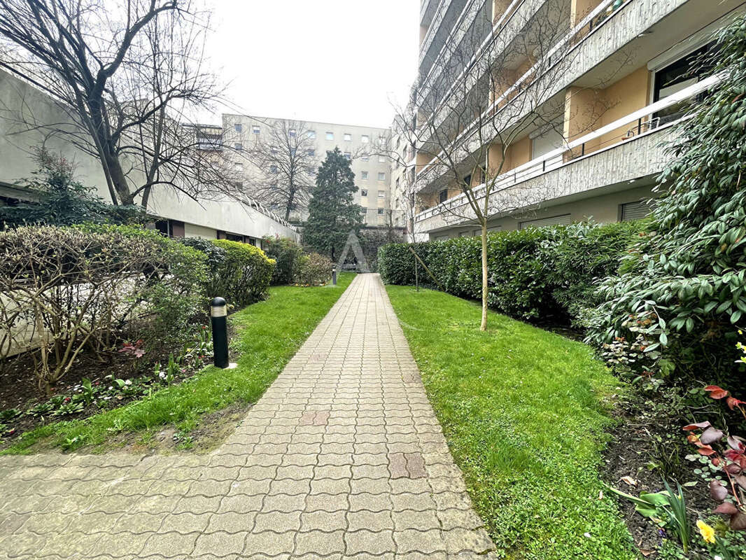Appartement à PARIS-19E