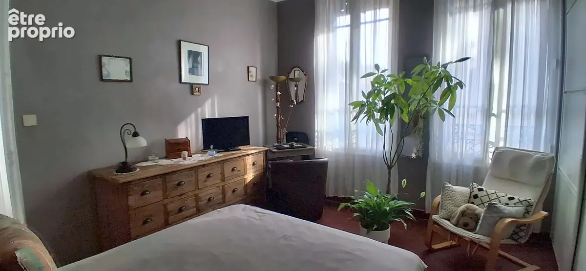 La Seyne sur Mer - Maison T4 100m2 + Dépendance - photo 8
