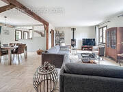 Maison à LES ESSARTS-LE-ROI