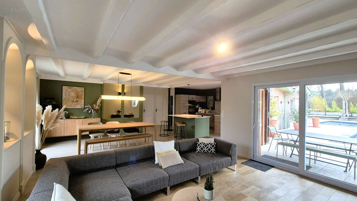 Maison à GUJAN-MESTRAS