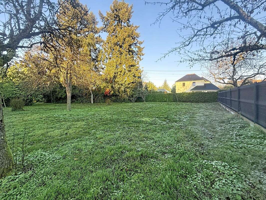 Terrain à SAINT-AVERTIN