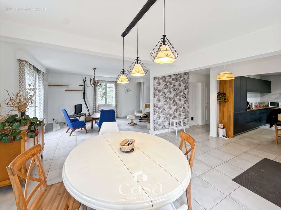 Maison à LA HOGUETTE