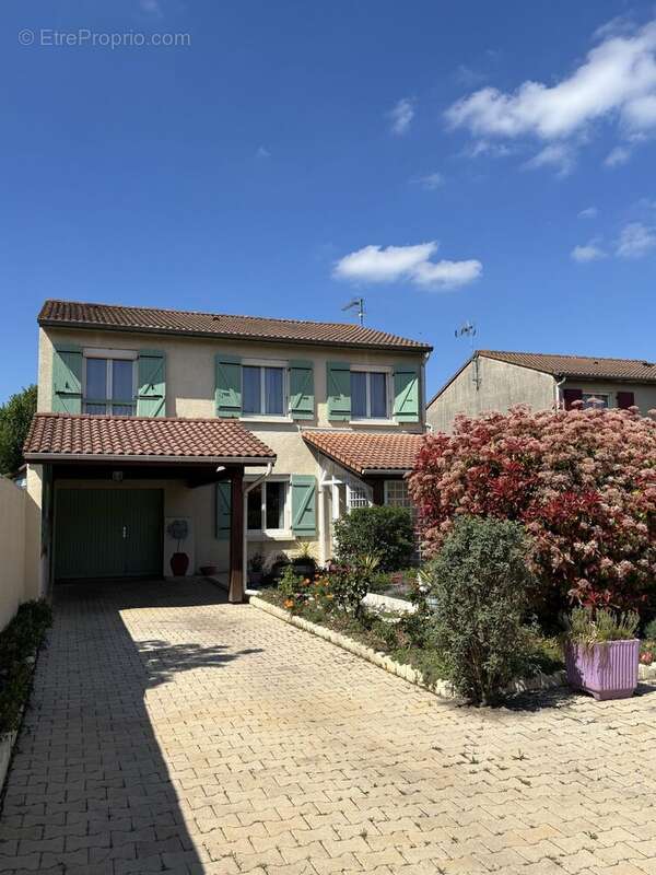 Maison à BOURG-DE-PEAGE