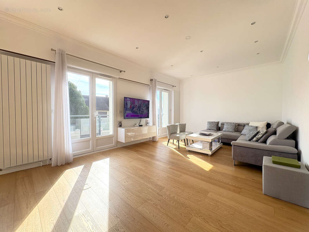 Maison à CHENNEVIERES-SUR-MARNE