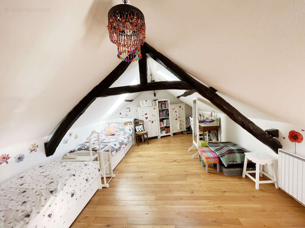 Maison à LA NEUVILLE-GARNIER