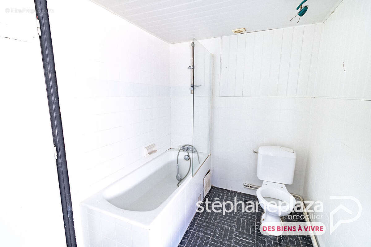 Maison à PONT-DE-VEYLE