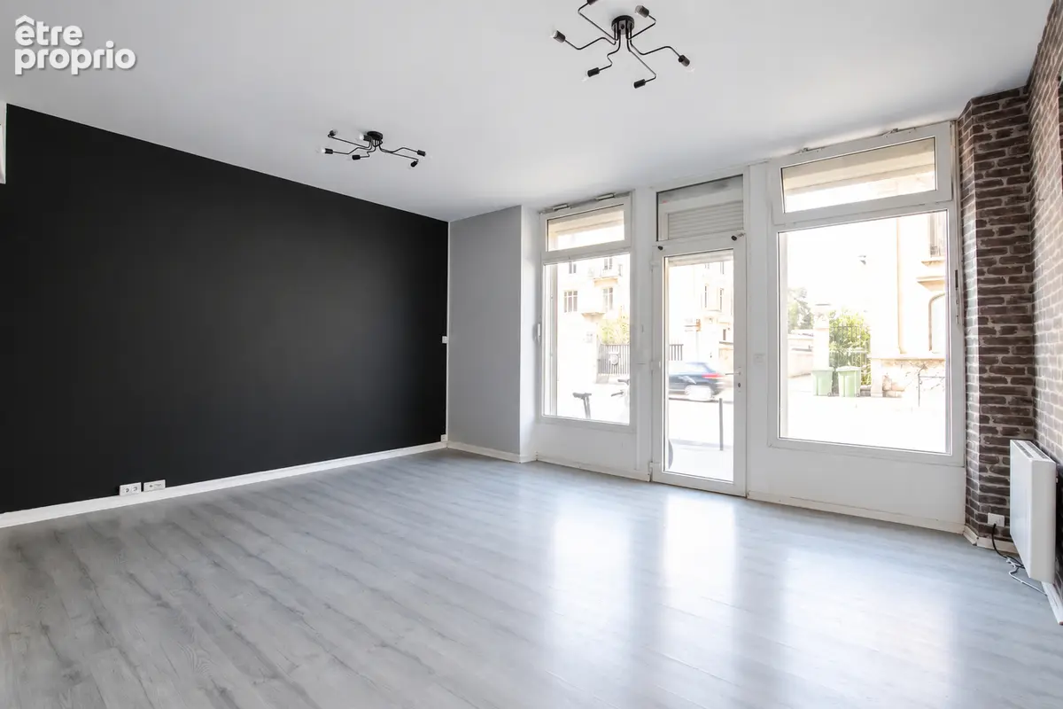 Local commercial - photo 7