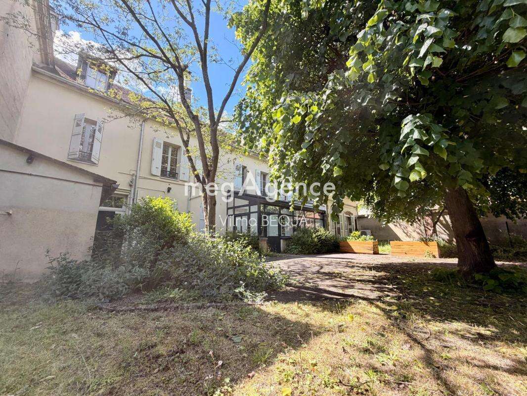 Appartement à SENS