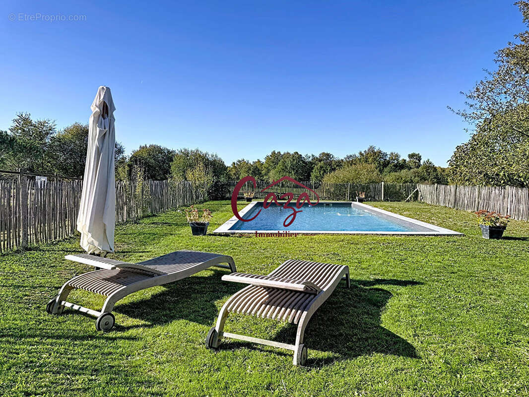 Maison à FARGUES-SAINT-HILAIRE